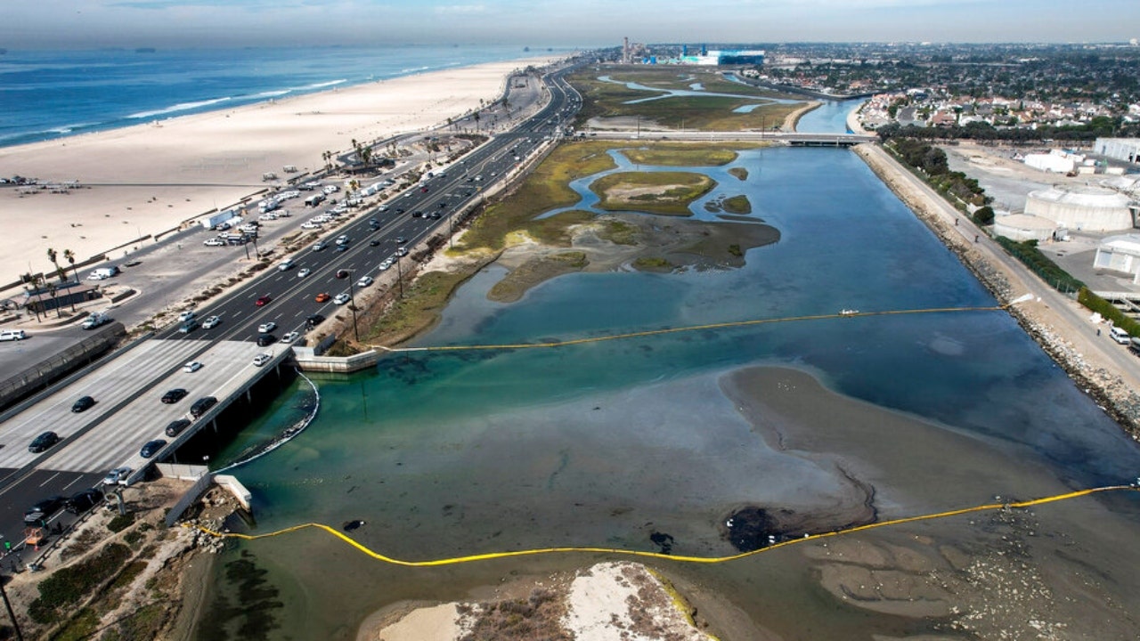 Southern California beach set to reopen after oil spill