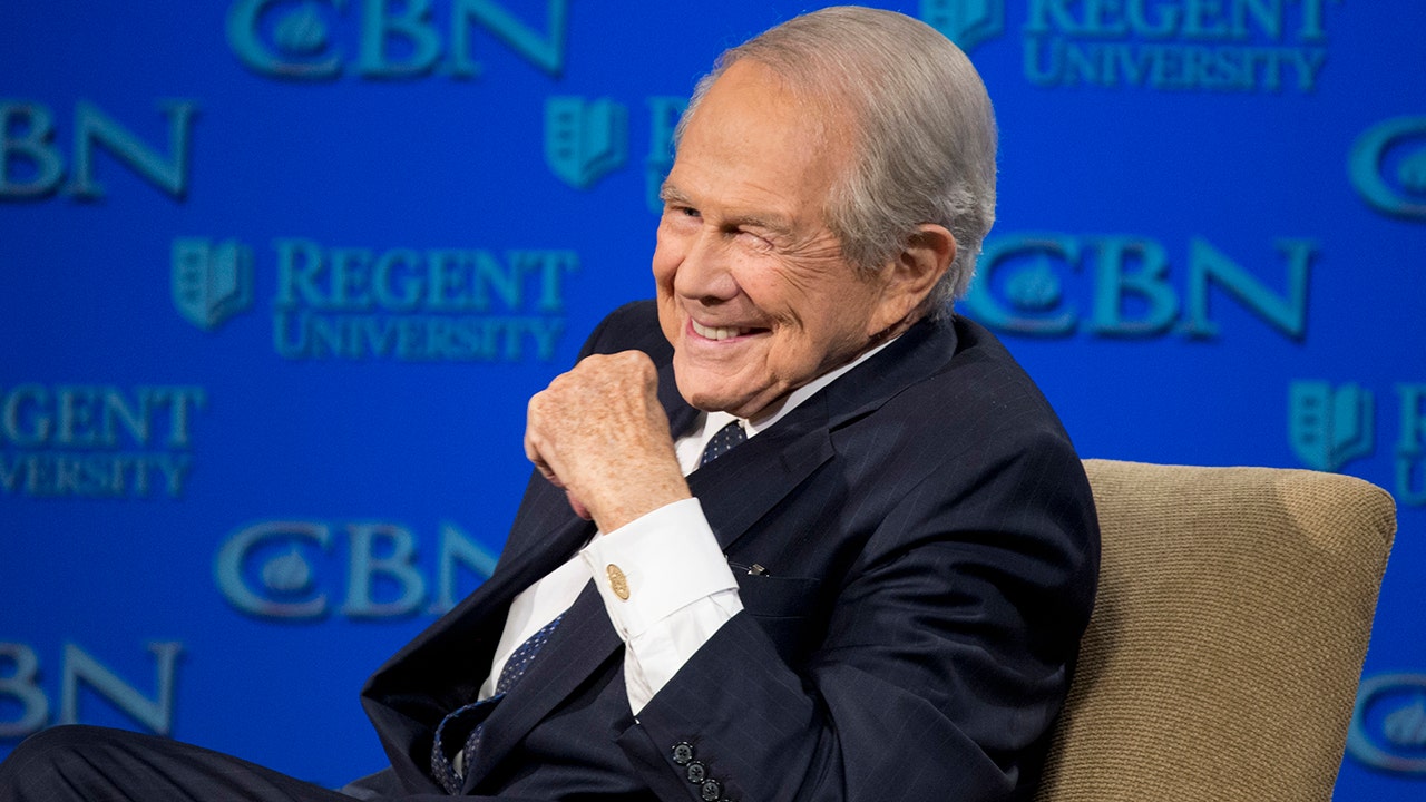 '700 Club’ host Pat Robertson steps down after 54 years