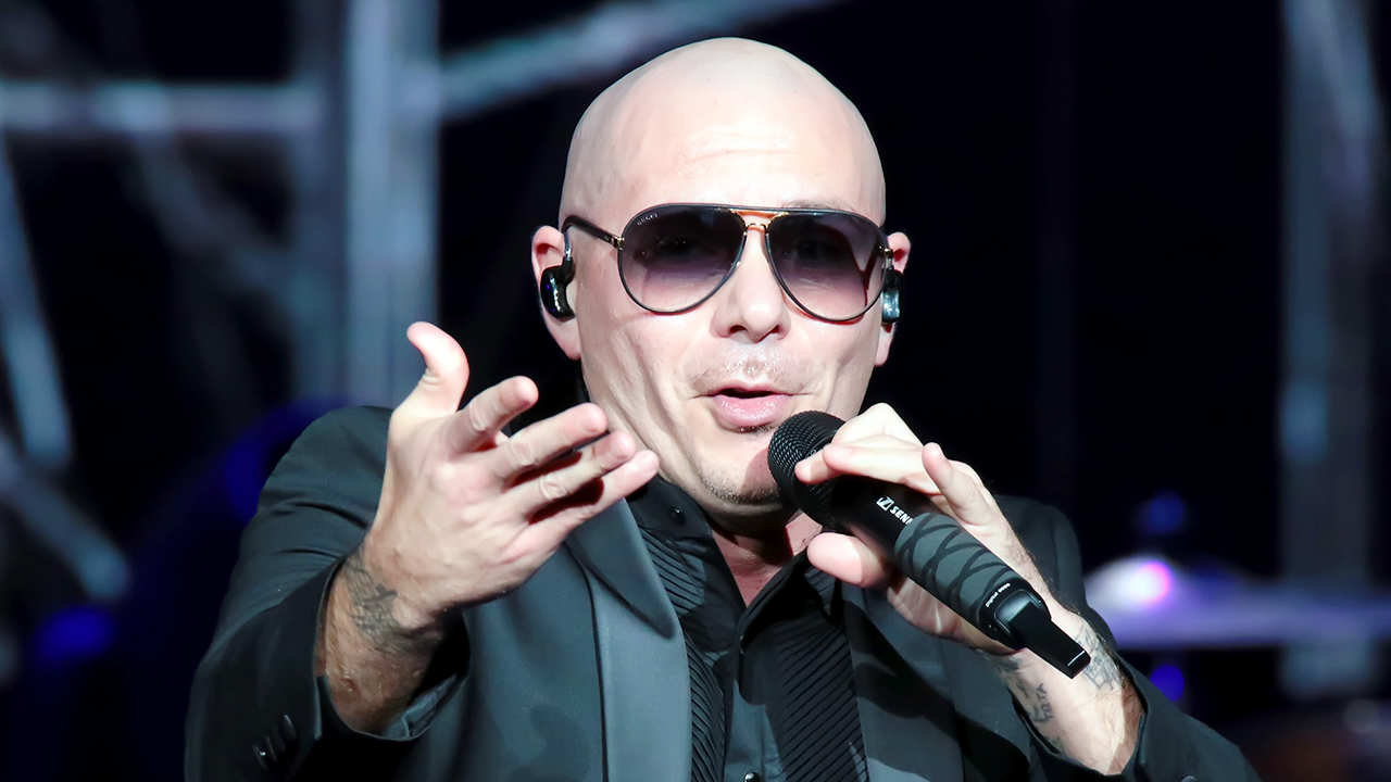 Pitbull Dropping Spanglish Gems 💎 #musicmarketing #rapper