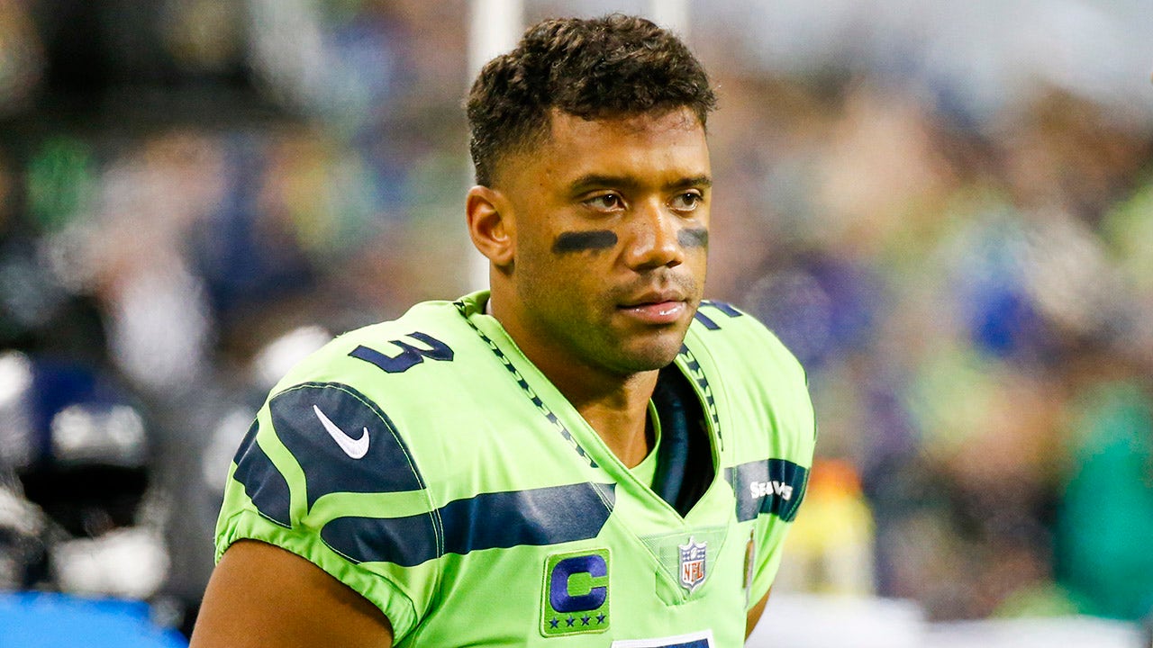 SEAHAWKS: Russell Wilson injured in Thursday night loss to the Rams