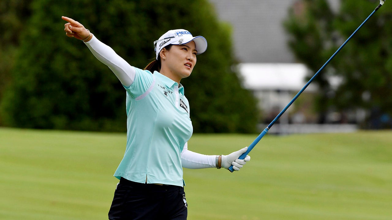 So Yeon Ryu, Ewart Shadoff share lead at ShopRite LPGA