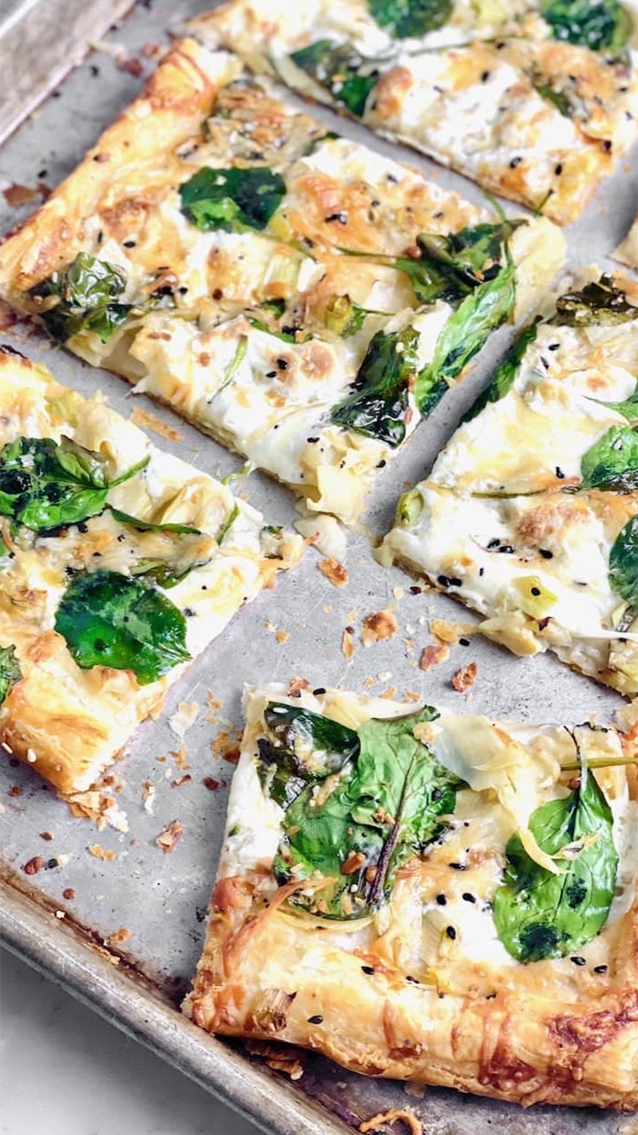 Creamy spinach alfredo pizza: Try the recipe