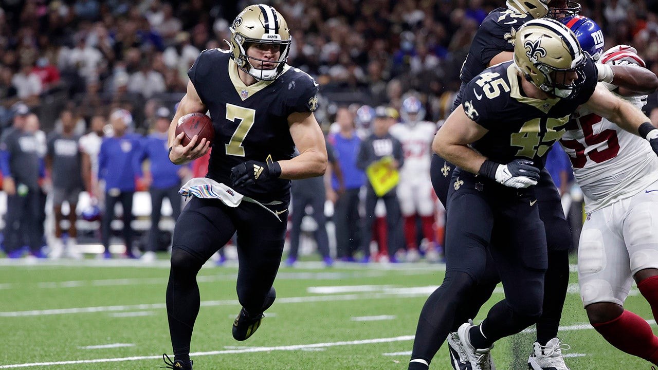 Saints' Taysom Hill gets shot at QB tonight against COVID-ridden