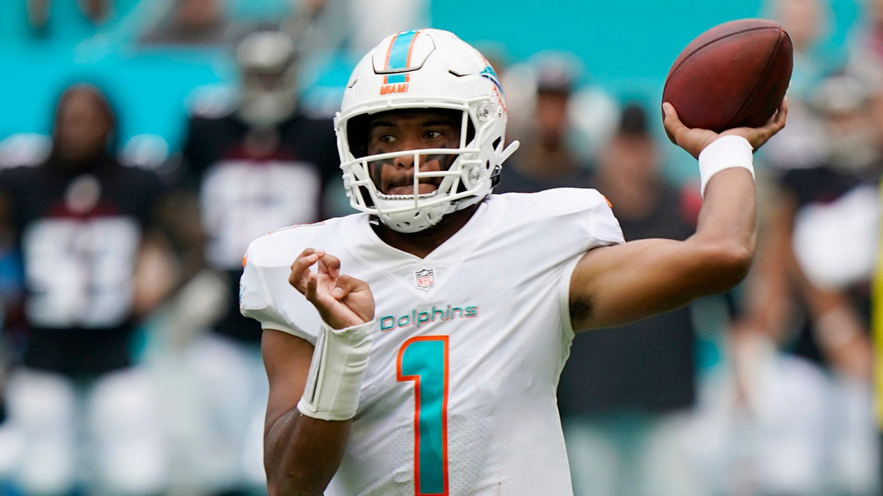 Dolphins exercise Tua Tagovailoa's 5th-year option; QB will make more than $23M in 2024: report