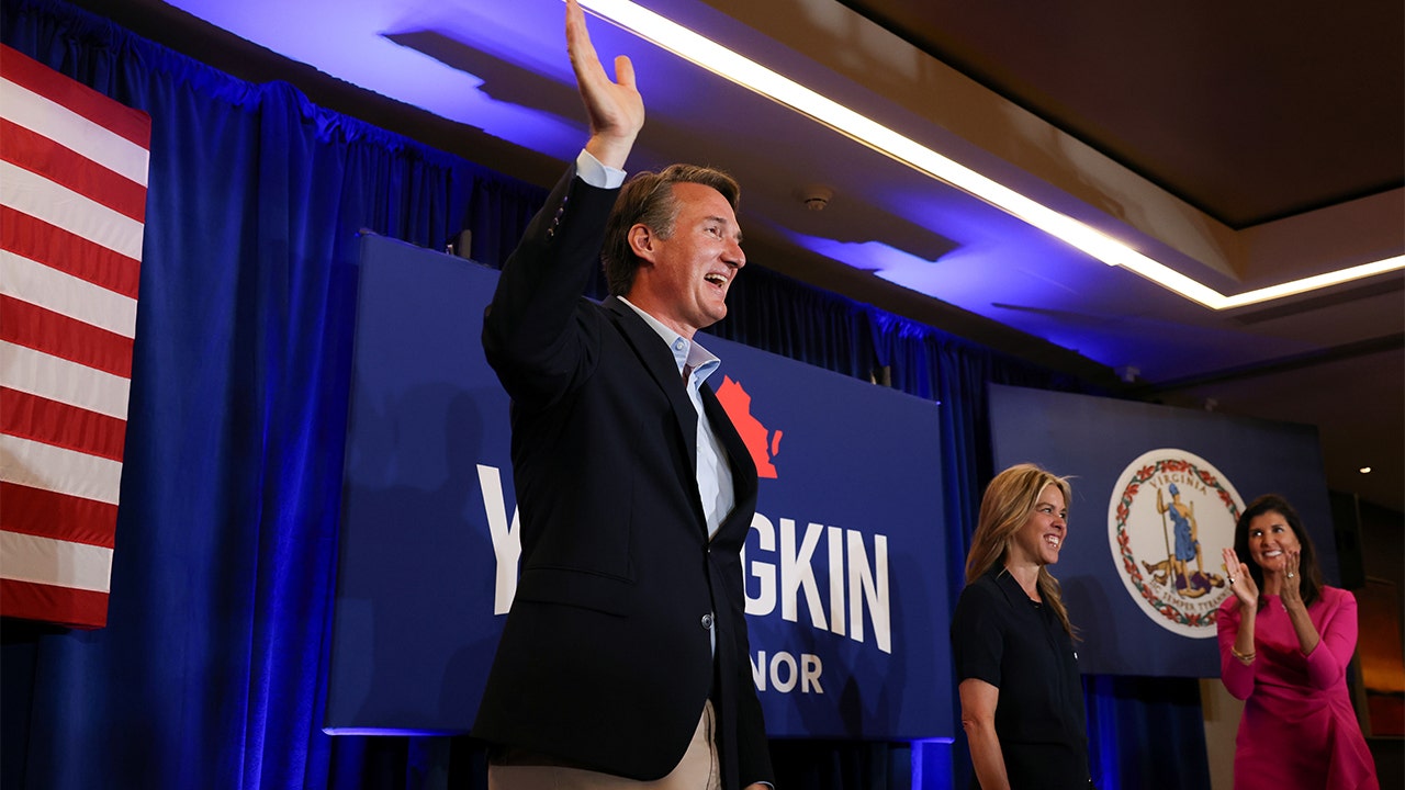 Glenn Youngkin vows to ban critical race theory if elected Virginia governor