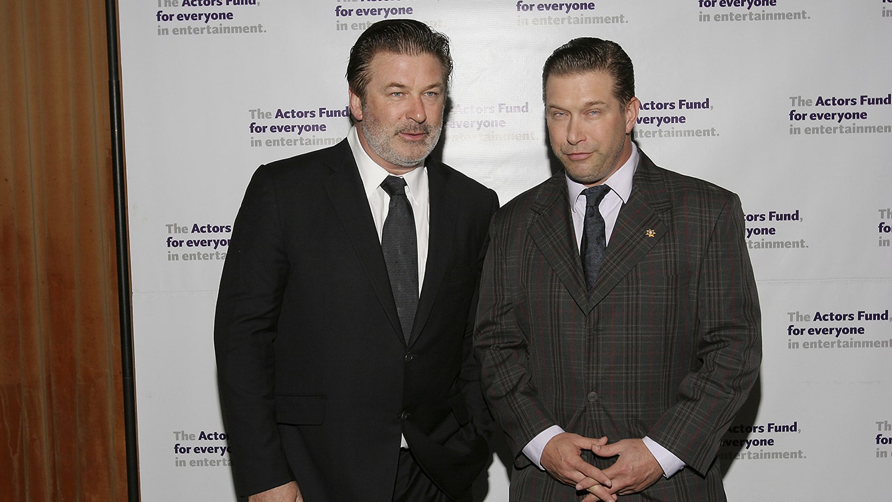 Alec Baldwin's brother Stephen reacts to accidental shooting on 'Rust'  movie set | Fox News