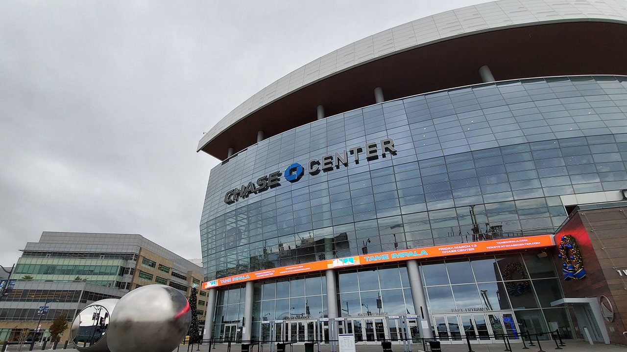 Phish fan dies after falling from upper level at Chase Center