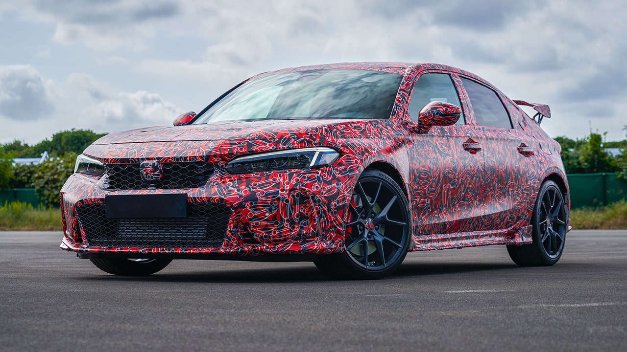 It looks like the Honda Civic Type R wants its Nurburgring record back