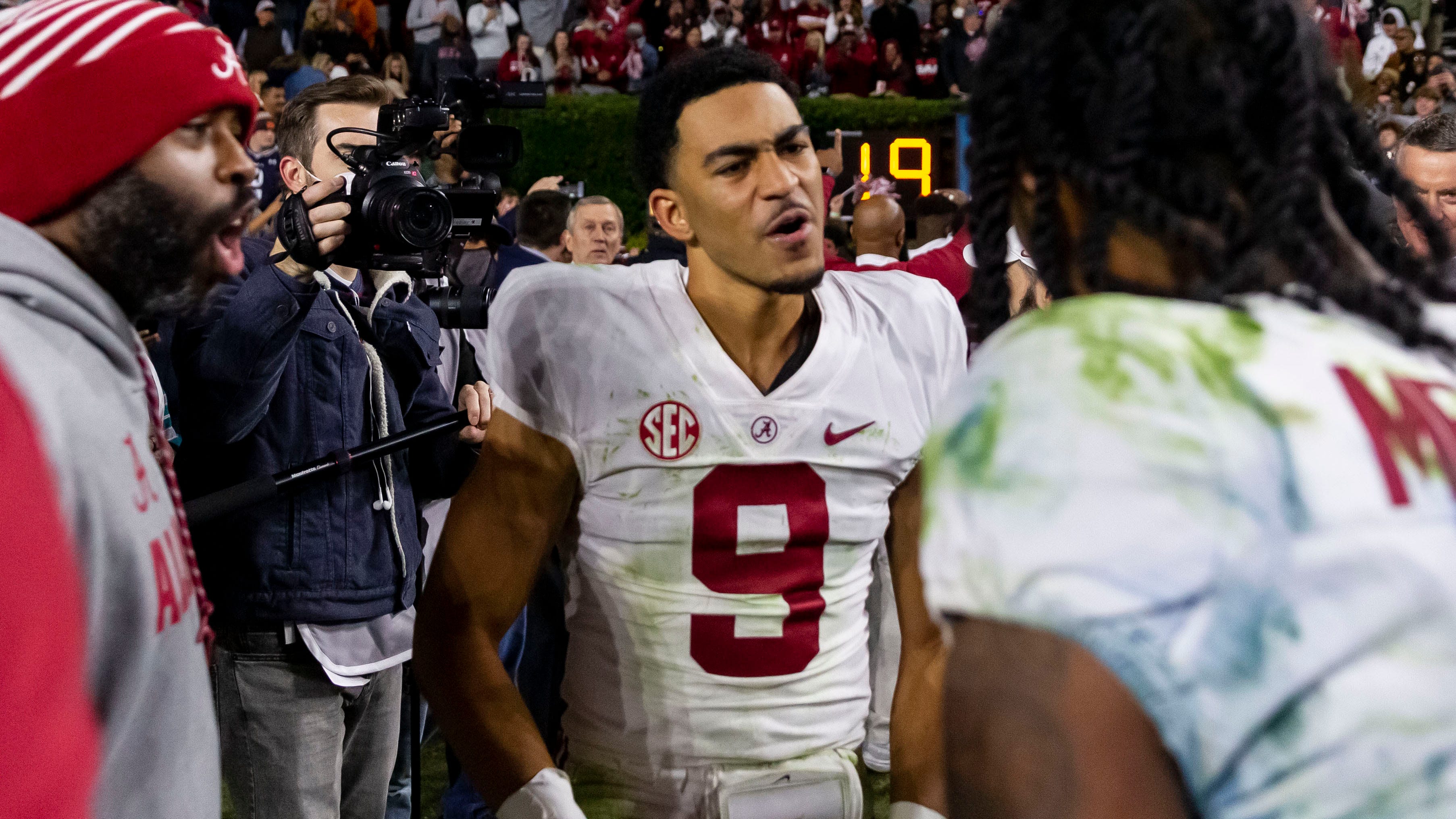 Alabama vs. Auburn score, takeaways: No. 3 Tide complete comeback, survive  first OT in Iron Bowl history 