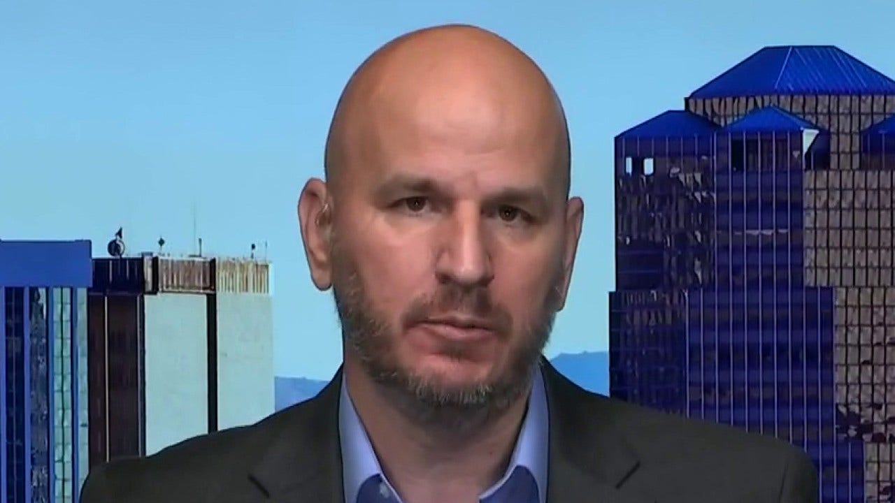 Brandon Judd on ID cards issued to illegals: 'Obvious benefits' to migrants, not ICE agents