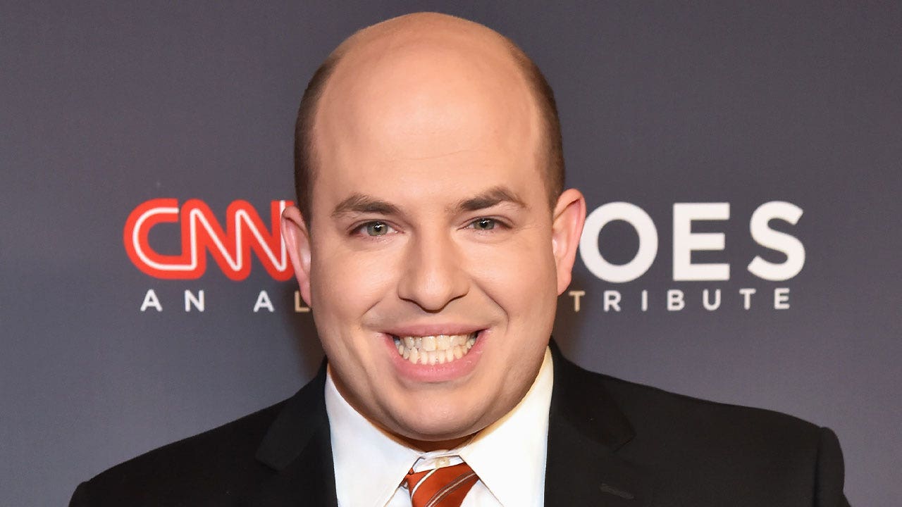 CNN’s Brian Stelter ignores MSNBC getting banned from Rittenhouse trial on show that claims to cover media