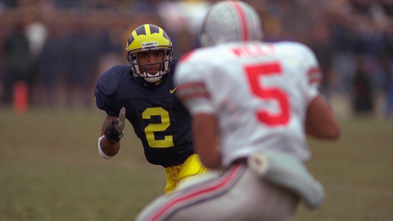 Legendary Michigan player poses question to team before Ohio State game:  'If not now, then when?'