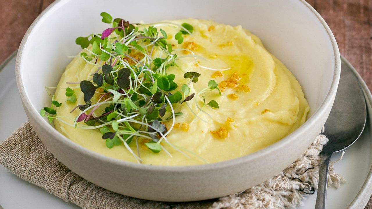 Whip up these 4-ingredient mashed potatoes for Thanksgiving