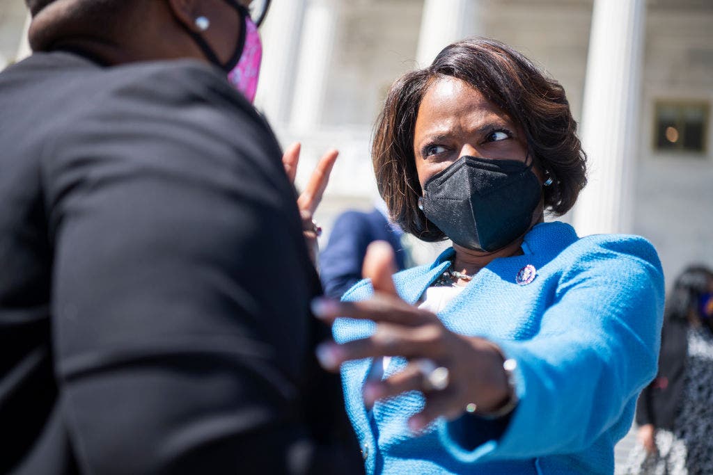 Demings campaign touts Carville backing, but stays quiet on comments about punching unvaccinated