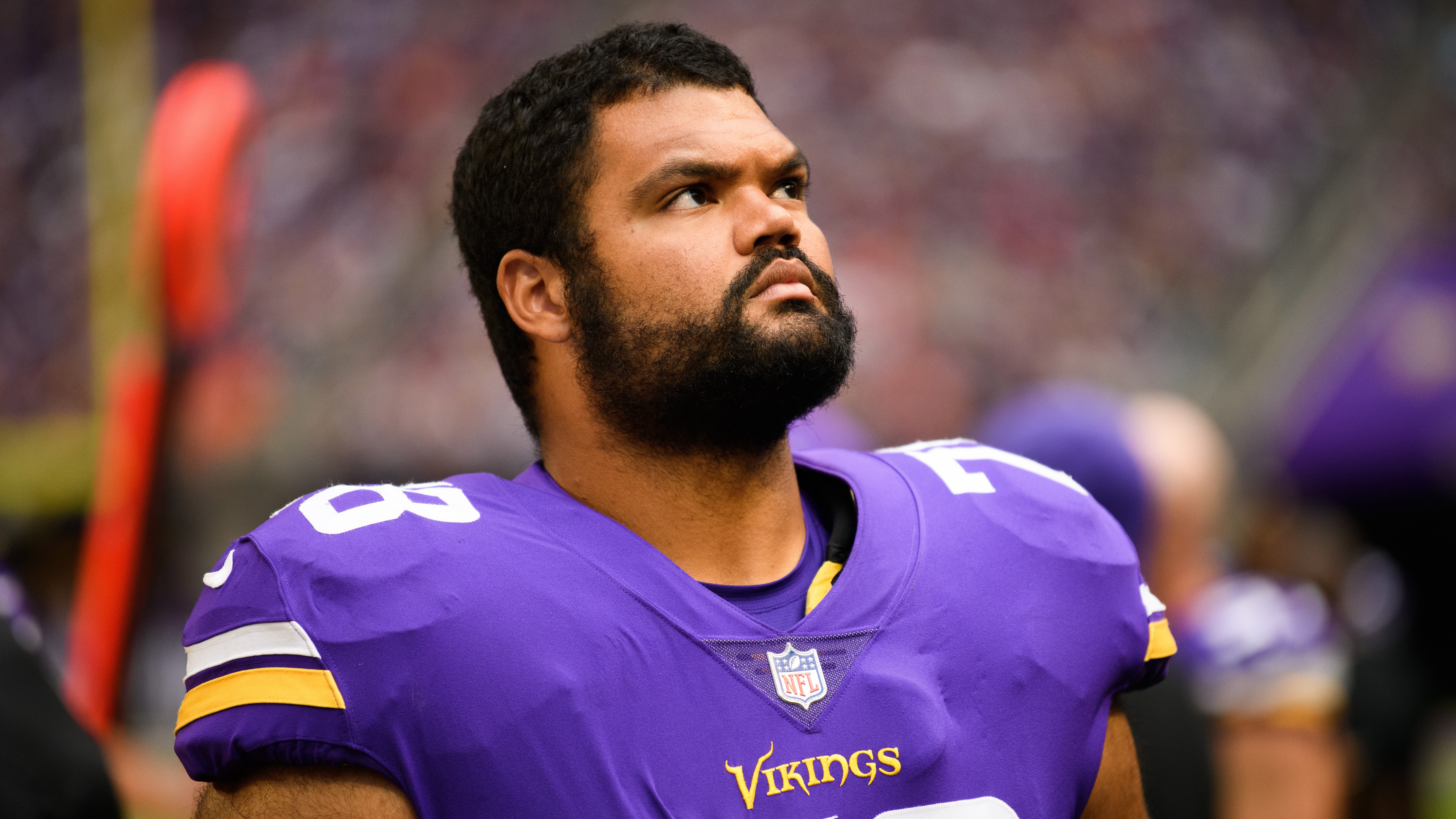 Vikings vaccinated guard Dakota Dozier hospitalized with COVID-19, in stable condition: reports