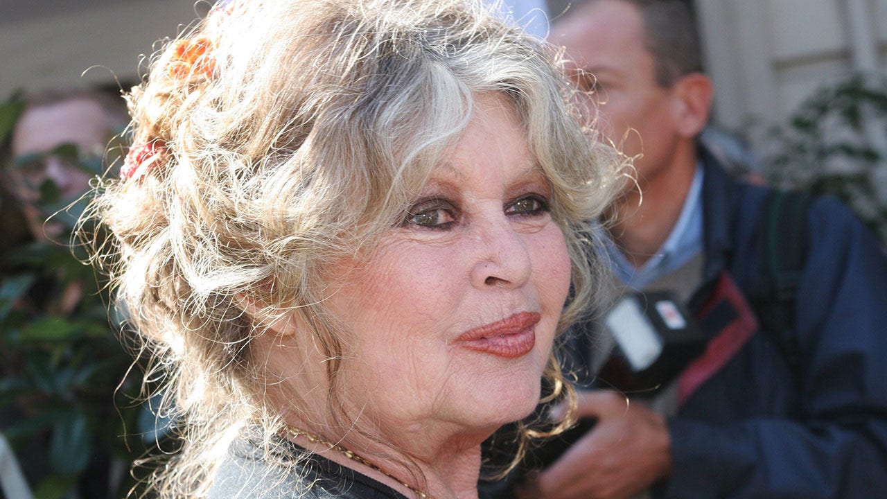 FOX NEWS: Brigitte Bardot fined by French court for calling La Reunion islanders ‘degenerate savages’ November 5, 2021 at 10:01PM