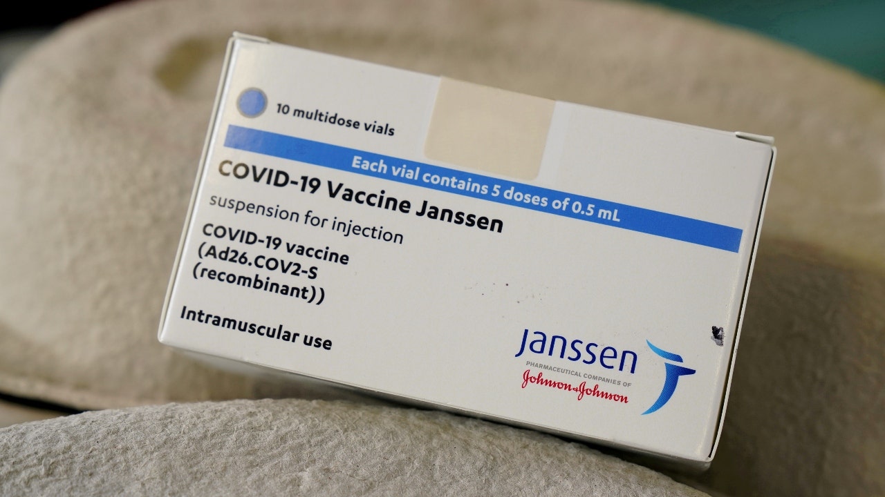 Federal government cancels COVID-19 vaccine manufacturer's multimillion-dollar deal