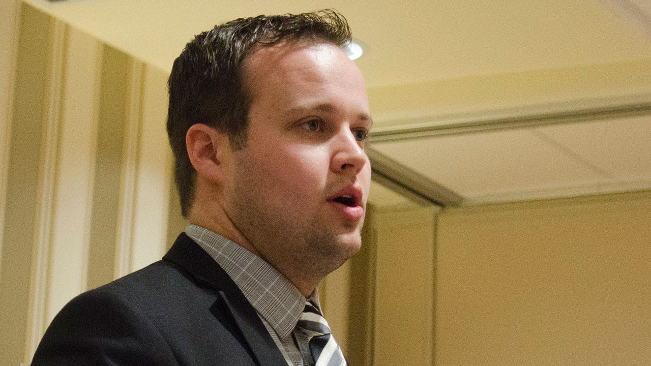 Josh Duggar child pornography trial: Everything to know