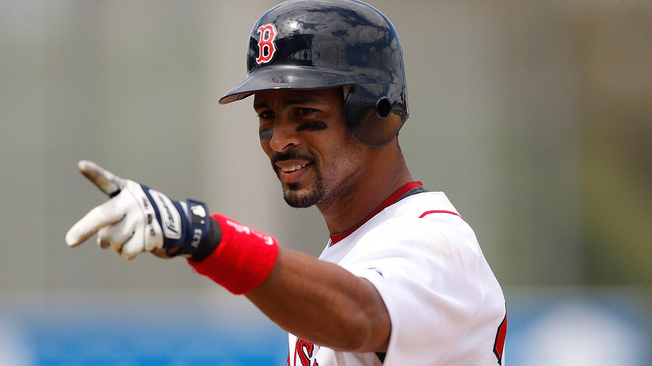 Julio Lugo dead at 45: Former Red Sox shortstop passes away following heart  attack