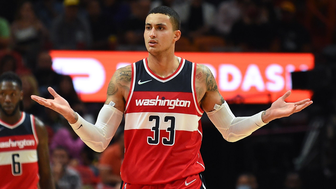 Kyle Kuzma turns heads with wild outfit before Wizards game | Fox News