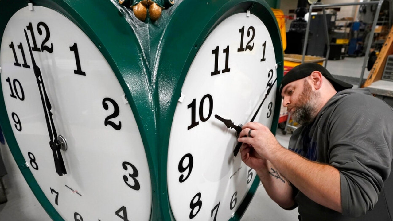 Daylight Saving Time 2022 is ending. Now, let's get rid of it, once and for all. Here's how