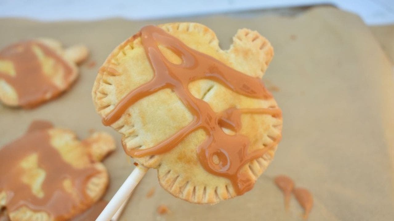 Pumpkin pie pops for a festive Thanksgiving treat: Try the recipe