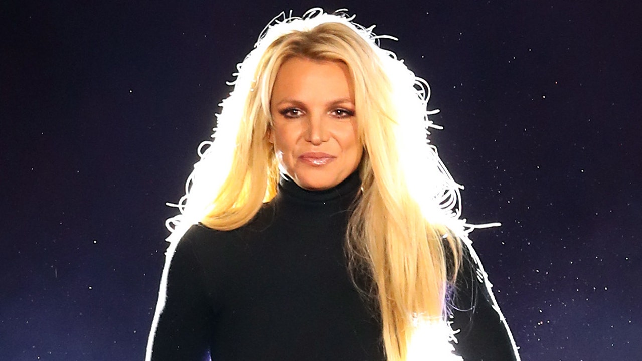 Britney Spears explains disturbing knife video following police welfare ...