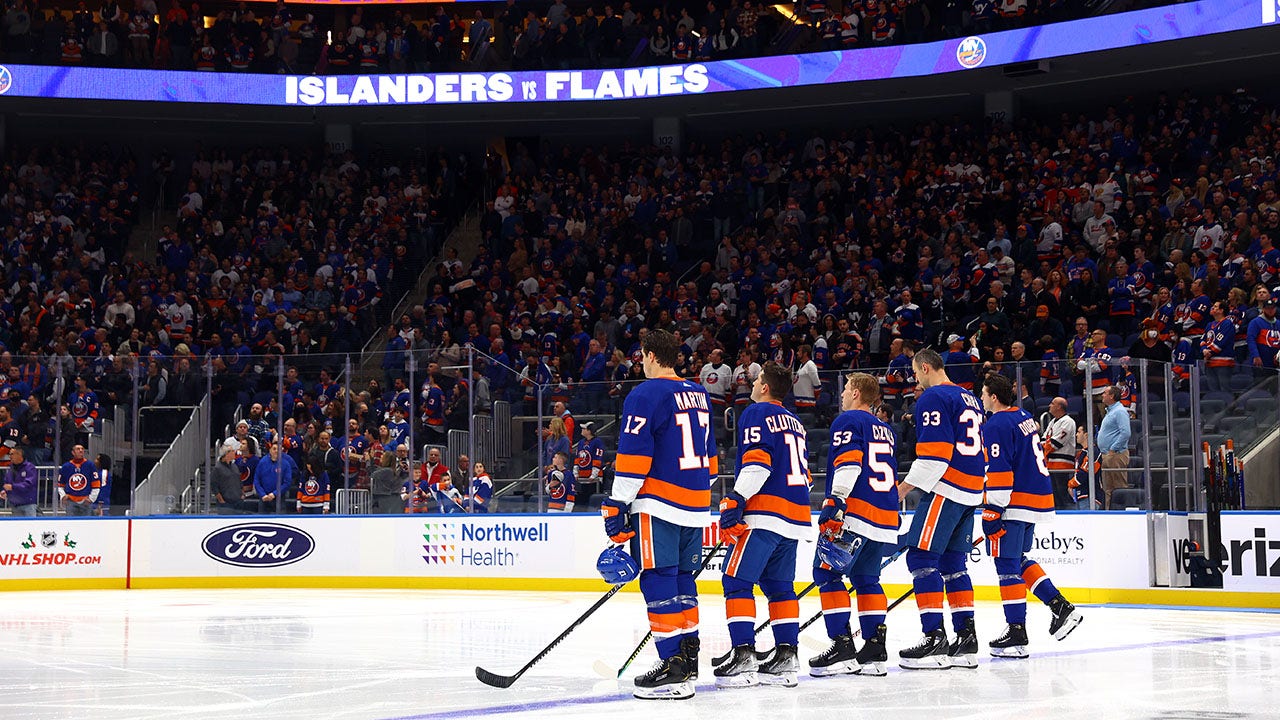 WATCH: New York Islanders Banners Installed at UBS Arena