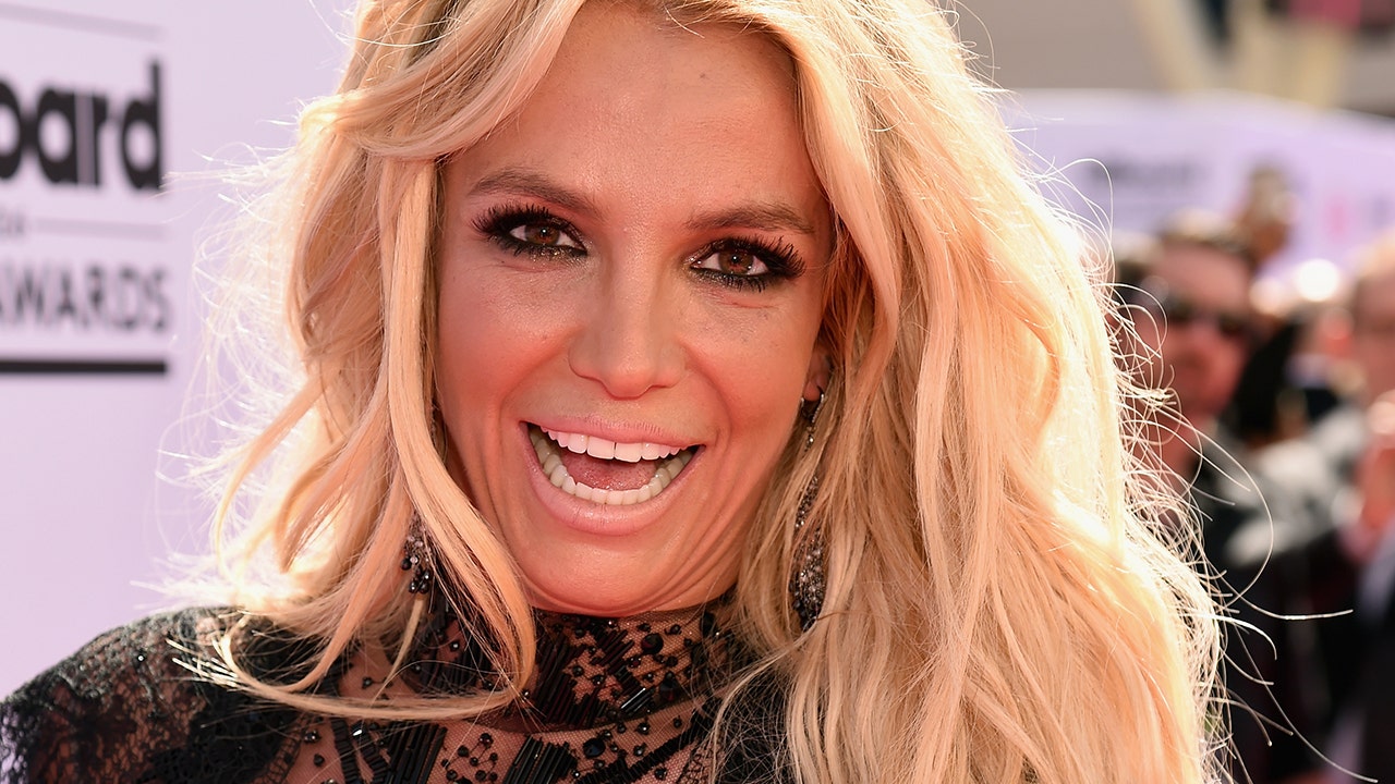Britney Spears dons thong bodysuit on Instagram, calls out critics