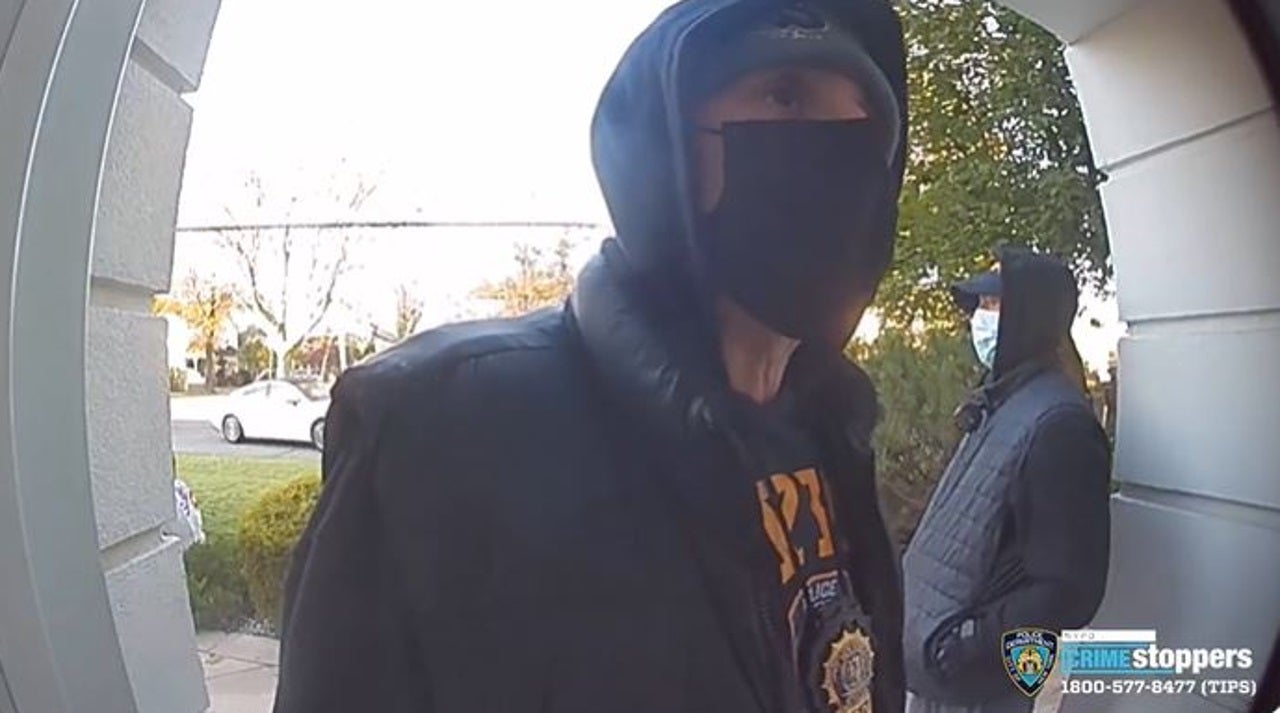 Adult men impersonating NYPD officers raid residence and steal additional than $100K in funds, jewellery