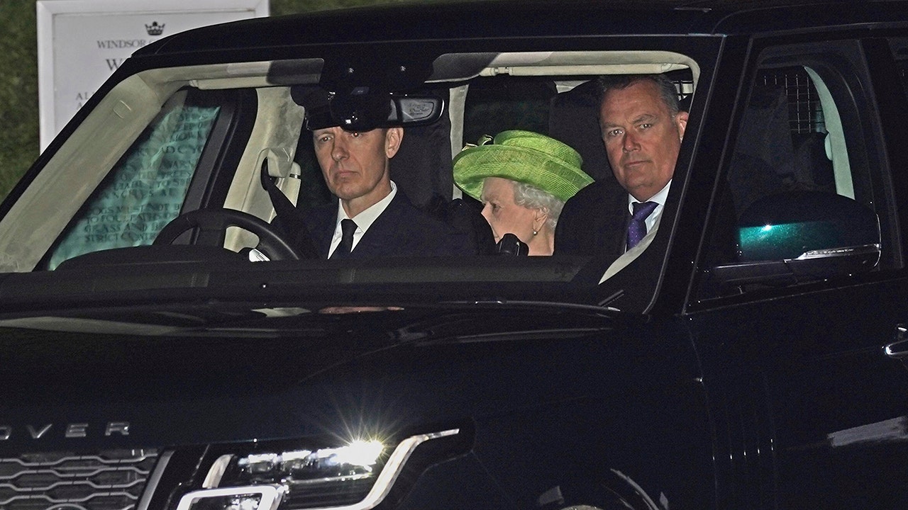 Queen Elizabeth II attends double christening of great-grandsons - Fox News