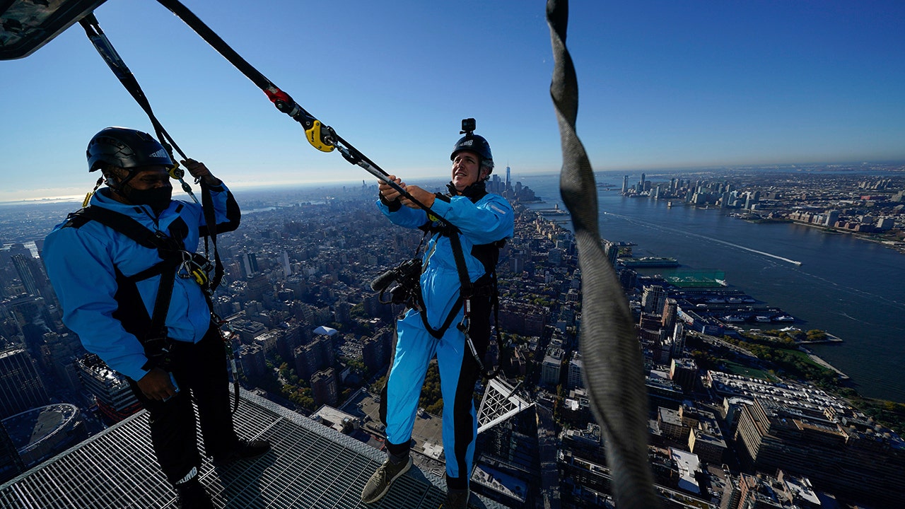 New attraction gives people a unique view of New York City
