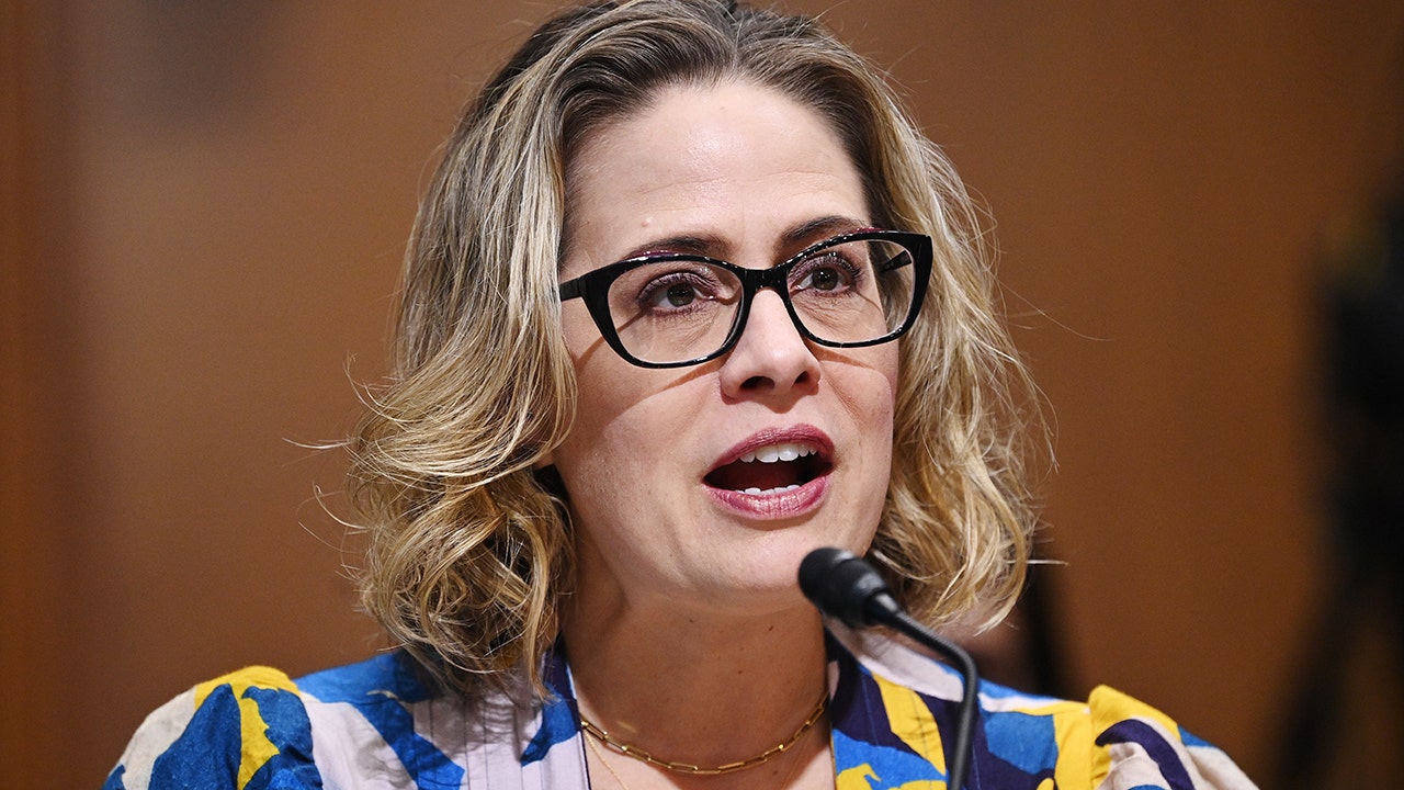 Sinema doubles down on filibuster support, dealing likely fatal blow to Dems' election bills