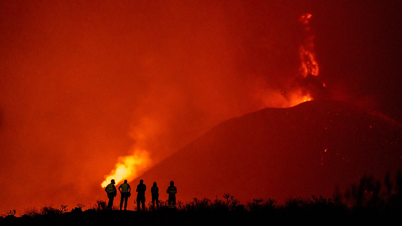 Volcanic eruptions are forcing Spanish islanders to stay inside
