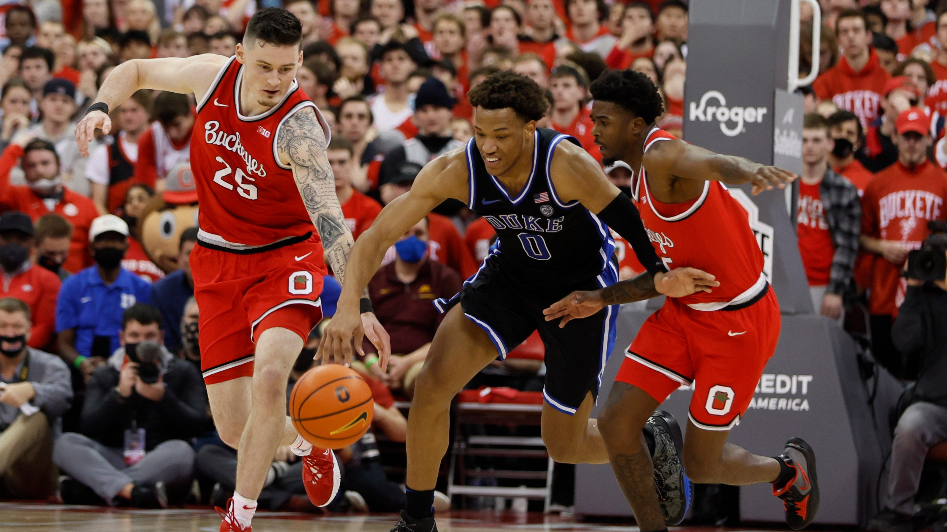 Ohio State ices out No. 1 Duke in final minutes, wins 71-66