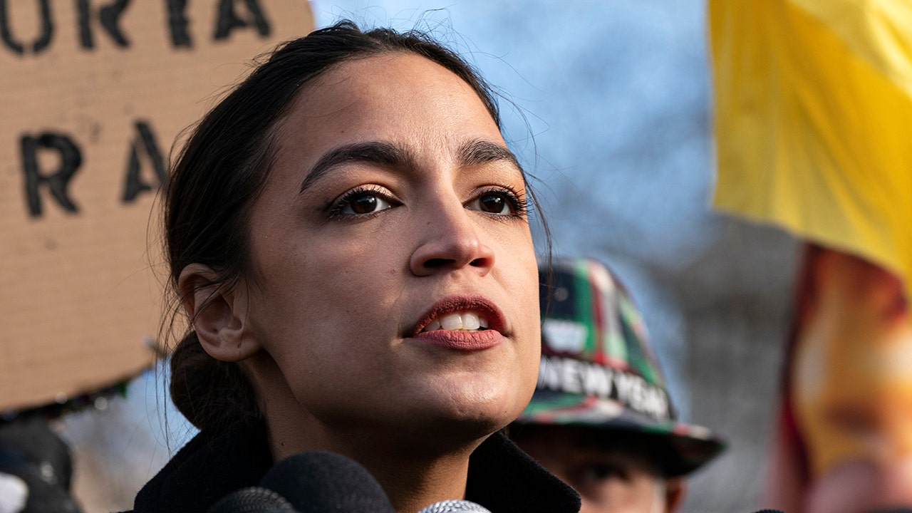 AOC says it's 'delusional' to think Democrats will get reelected without liberal priorities like student debt