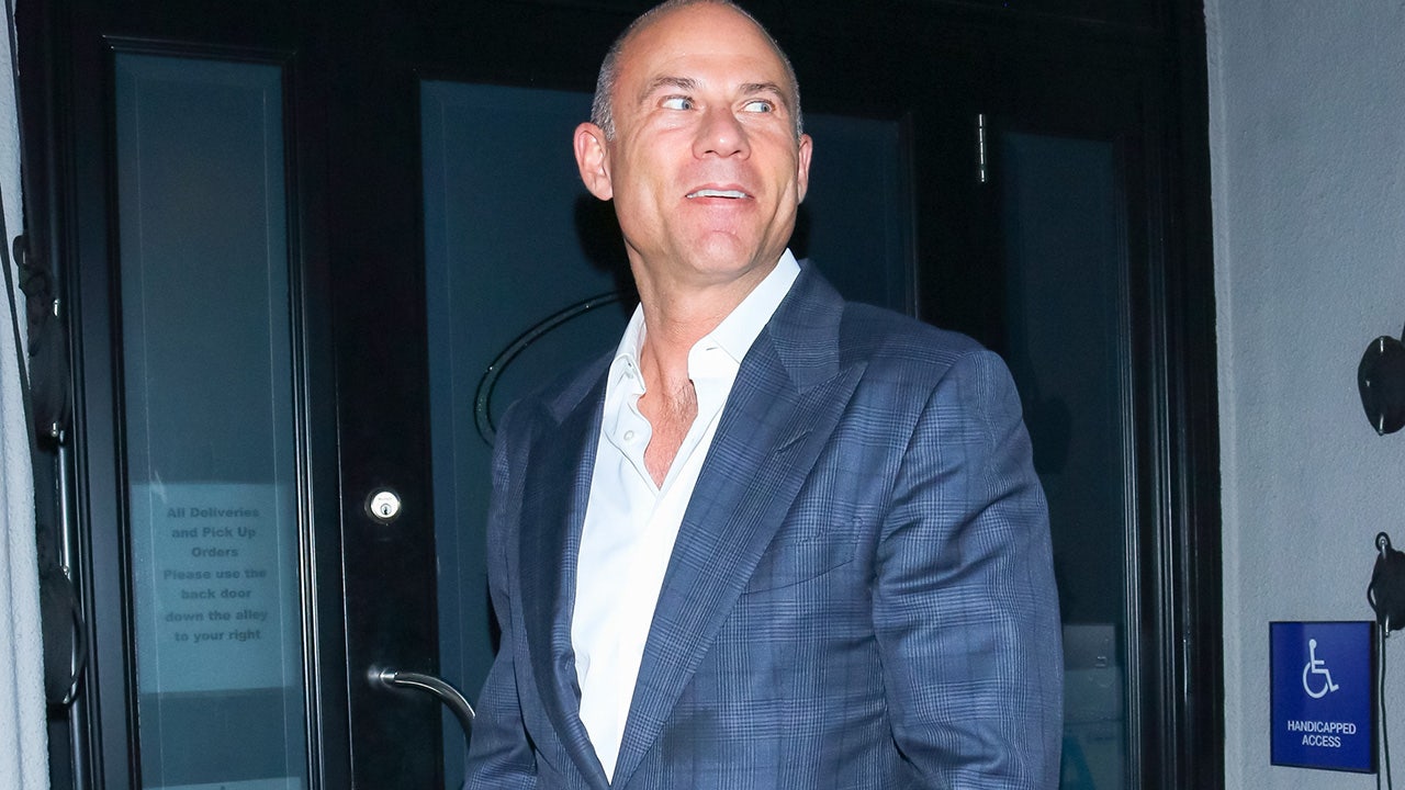 Michael Avenatti received Trump's 'The Art of the Deal' when held in NYC jail