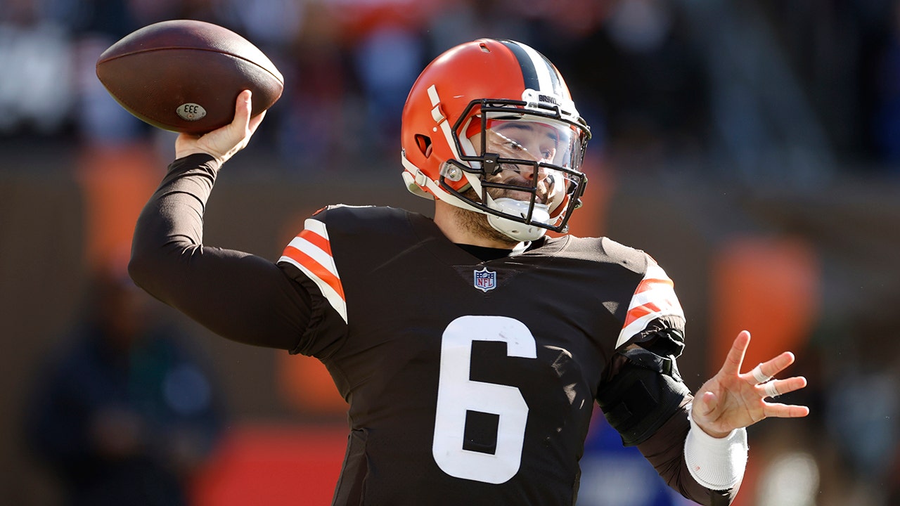 baker mayfield in seahawks uniform