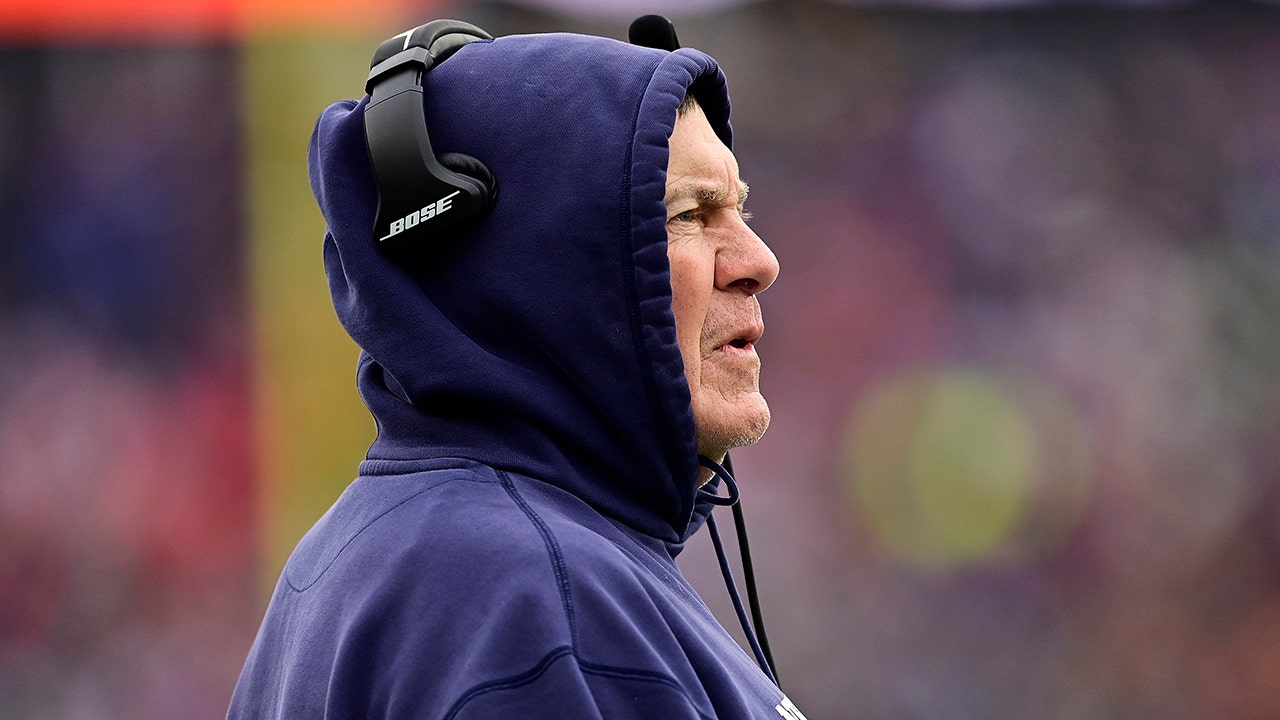 Bill Belichick pays tribute to John Madden during Patriots