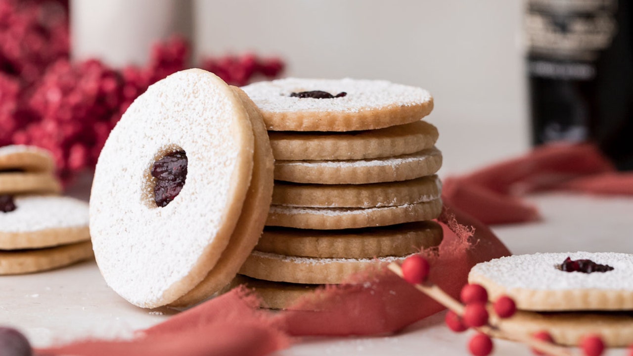 cranberry linzer cookies