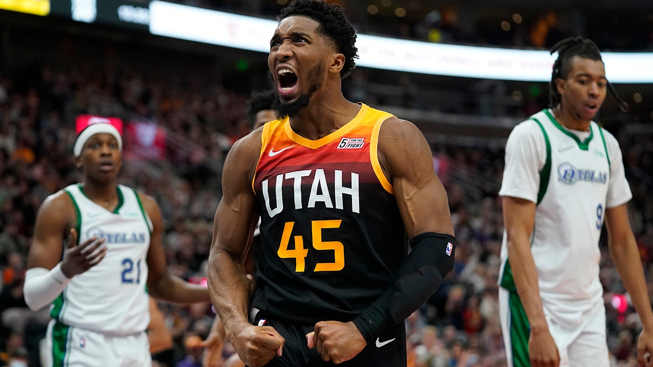Cleveland Cavaliers acquire Utah Jazz star Donovan Mitchell in blockbuster  trade - ESPN
