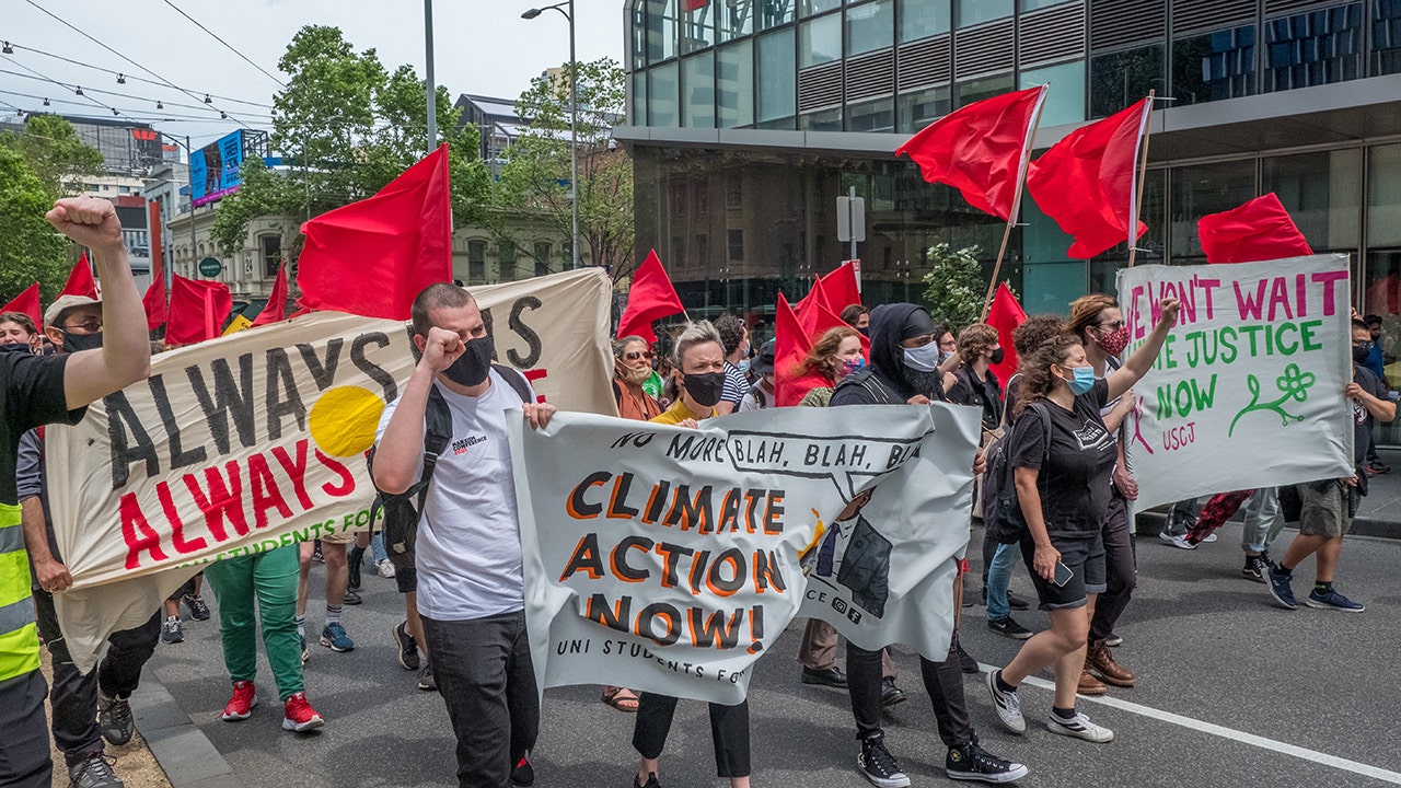 'Earth's Black Box' installation will record climate change data for future generations, creators say