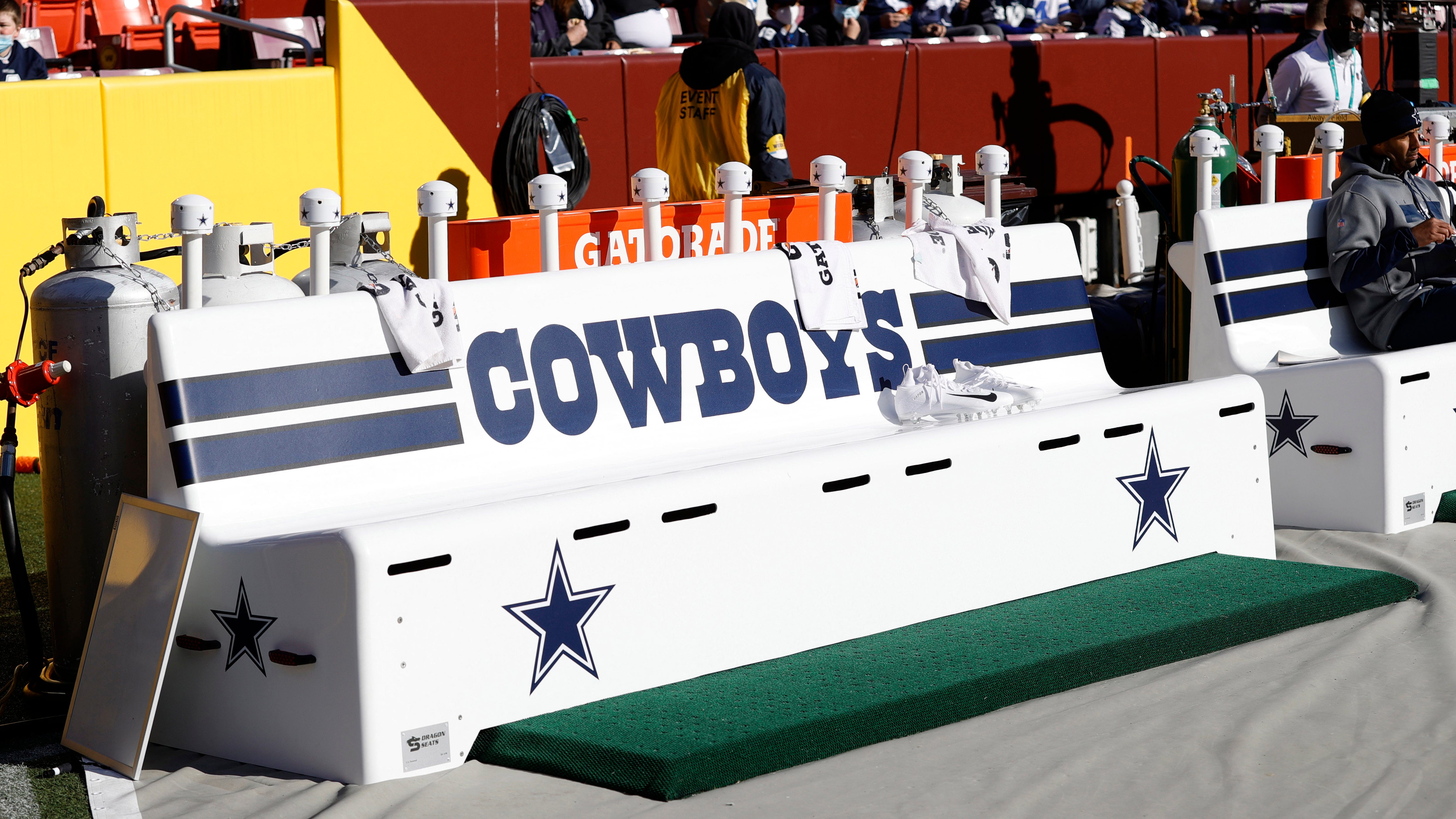 A BYOB affair: Why the Dallas Cowboys brought their own benches to