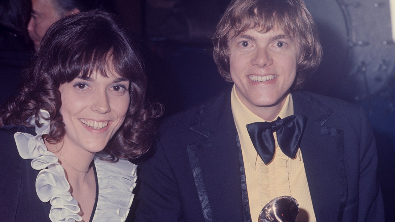Book gets close to the music that made Carpenters superstars