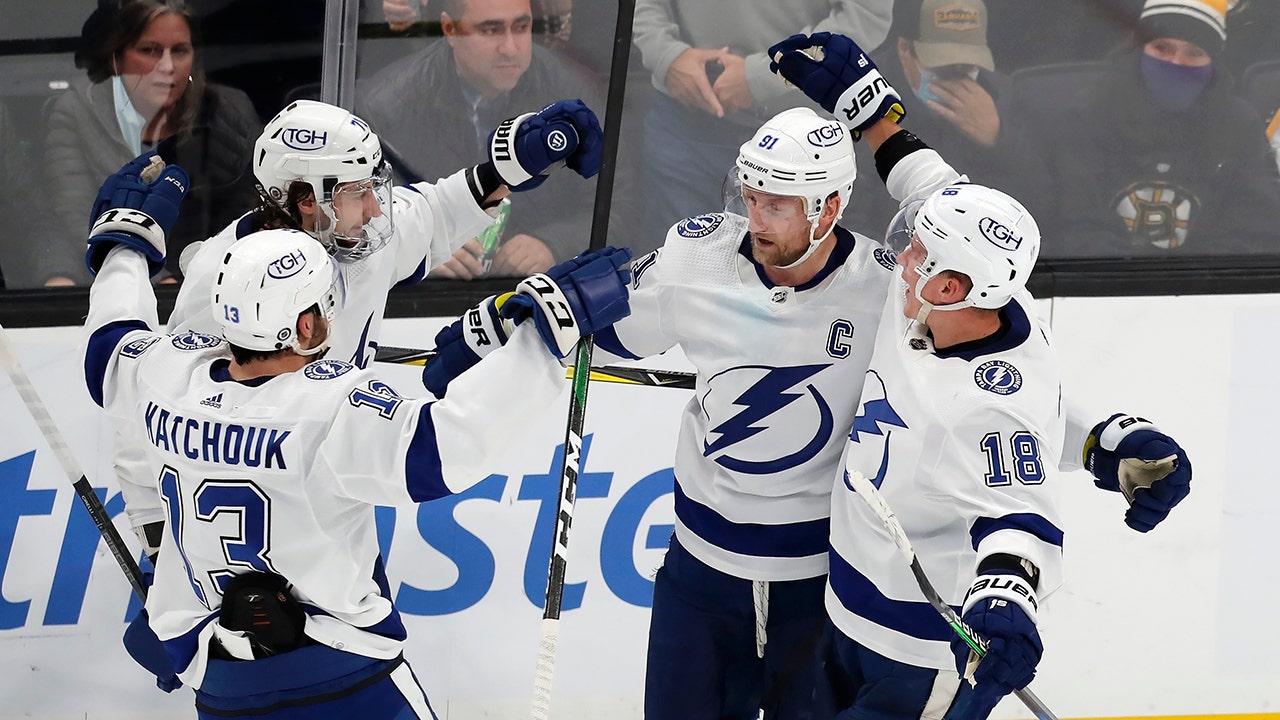 Stamkos has 4point game, Lightning beat Maple Leafs 53 Fox News