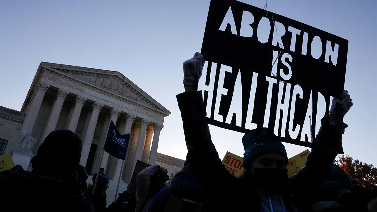Senate fails to advance bill to guarantee abortion access nationwide