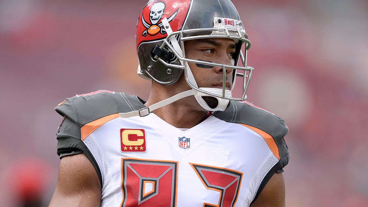 Former NFL receiver Vincent Jackson found dead in hotel room