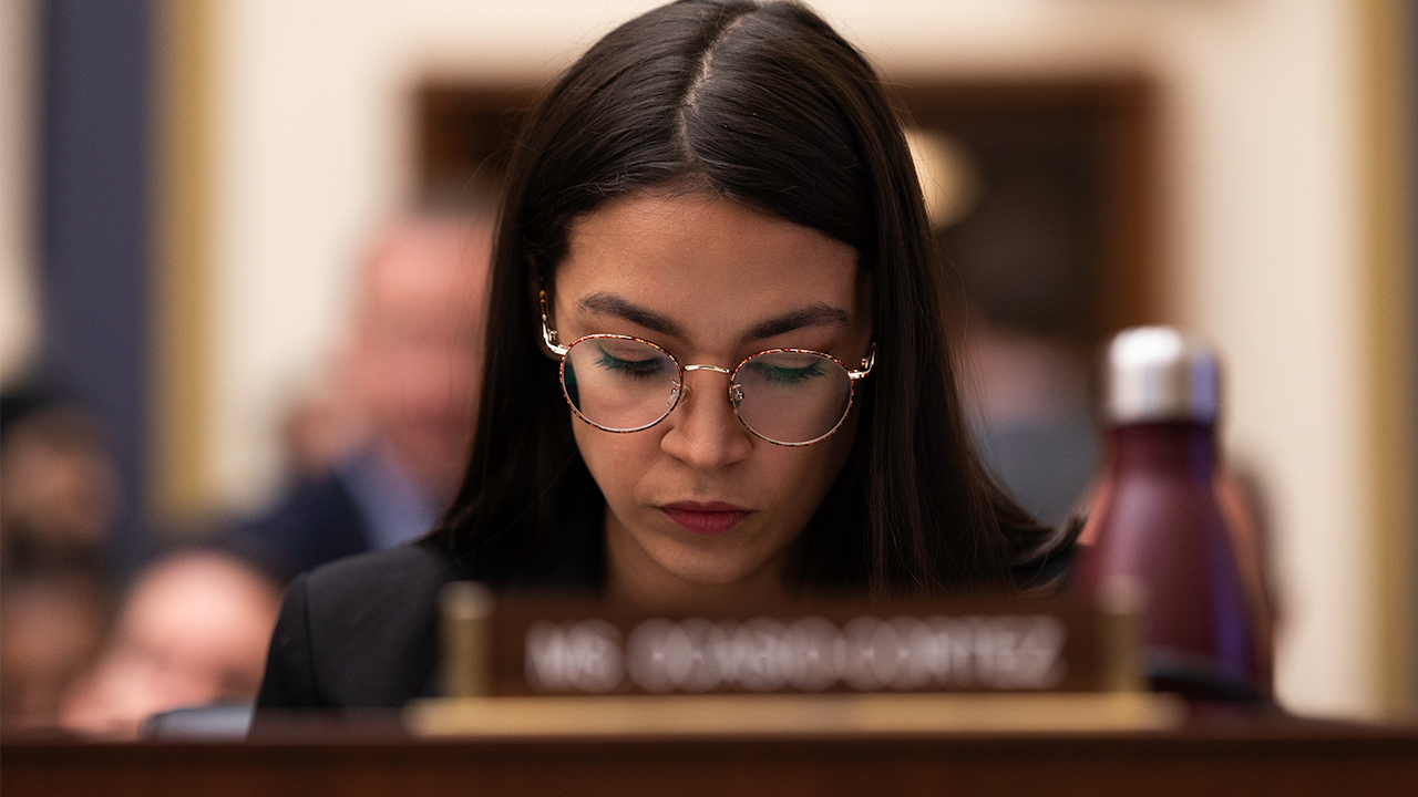 AOC loses battle to slow GOP push to expand new oil, natural gas leases on federal land