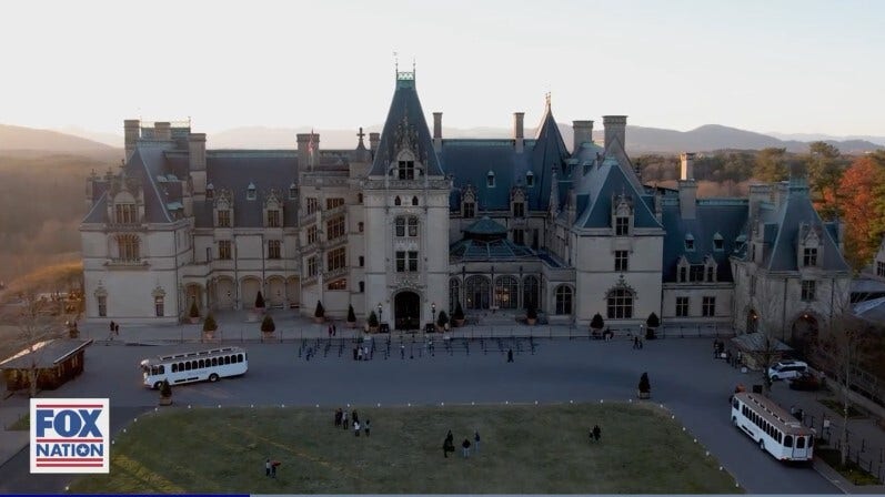 'A Biltmore Christmas': Watch the largest home in America transform into a winter wonderland