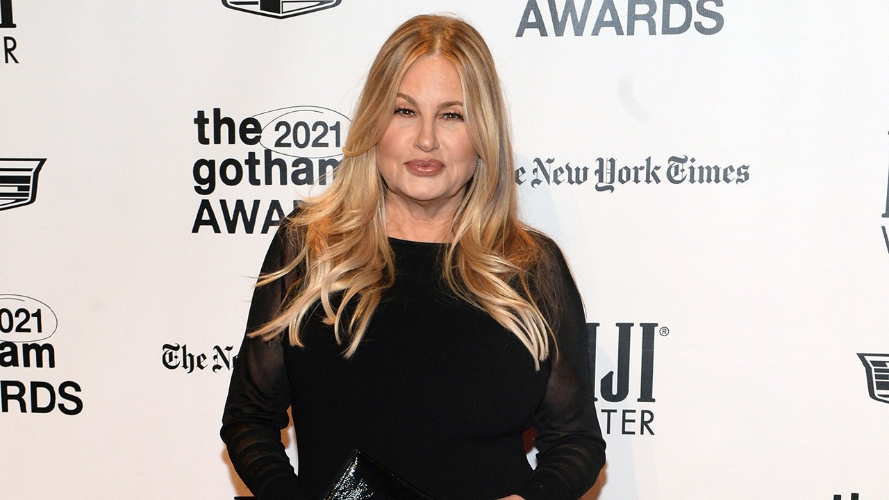 'White Lotus' star Jennifer Coolidge almost turned down role because of weight gain
